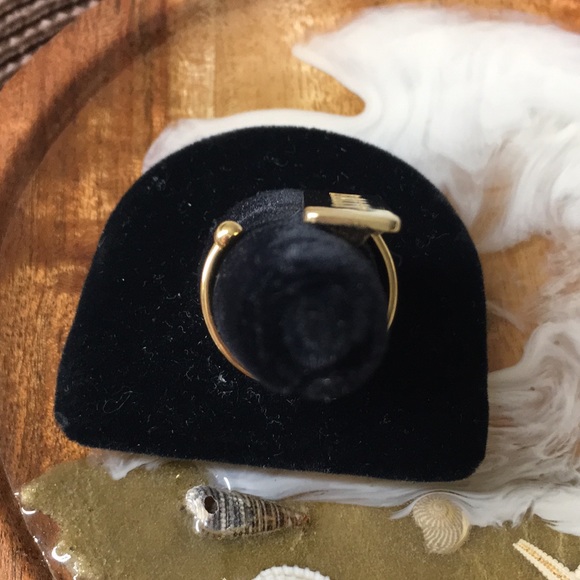 🖤BALLY repurposed ring - Picture 11 of 17